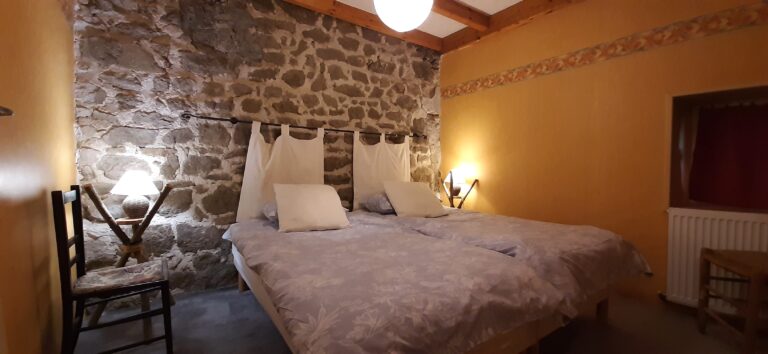 CHAMBRE 2 LITS